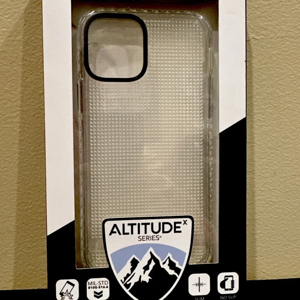 Cellhelmet Altitude X Series for iPhone 12 / 12 Pro [Clear]
